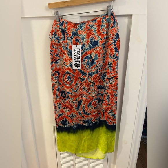 Essentiel Antwerp
Women's tie dye ruched tie Maxi Skirt - Picture 4 of 11